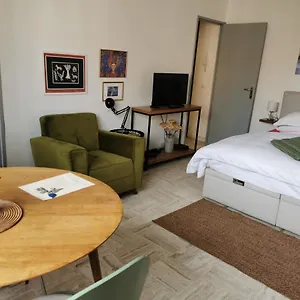  Appartement Studio Calme Et Tres Lumineux, Au Pied De Notre Dame De La Garde